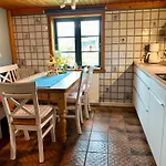 Casa de Férias Reetdachkate Muellerhaus Von 1860