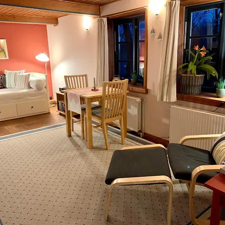 Prázdninový dům Reetdachkate Muellerhaus Von 1860 *