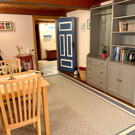 Vakantiehuis Reetdachkate Muellerhaus Von 1860 Thalingburen