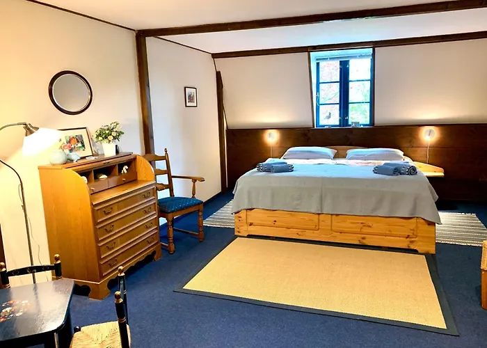 Reetdachkate Muellerhaus Von 1860 Casa de Férias Thalingburen